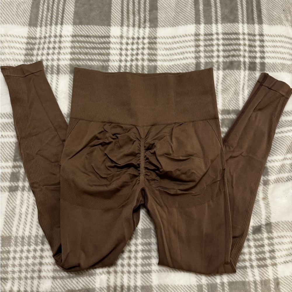 Scrunch Butt Contour Leggings